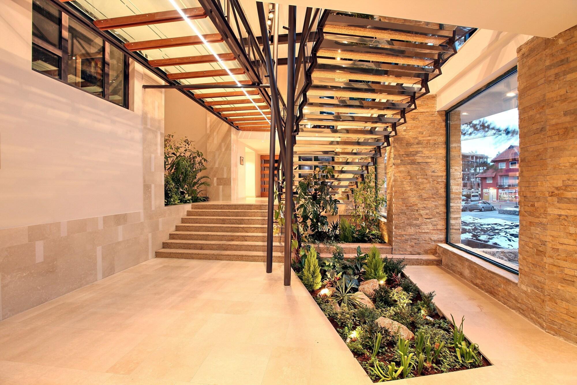 Mona Plaza Zlatibor Hotel ภายนอก รูปภาพ
